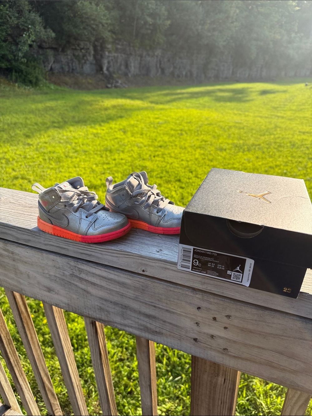 Jordan Kids Gray and Orange Low-Top Sneakers